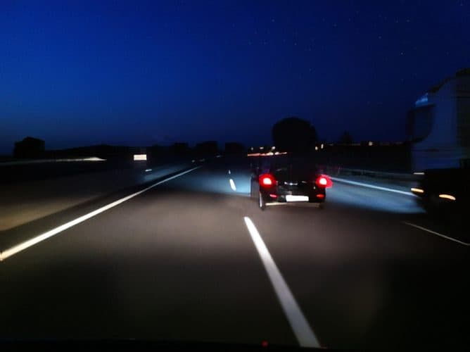Bei Nacht ist die Sehschärfe ...