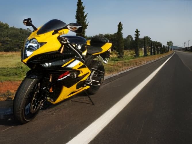 Holding an A2 class driving license, can we drive a motorcycle with more than 35 kW?