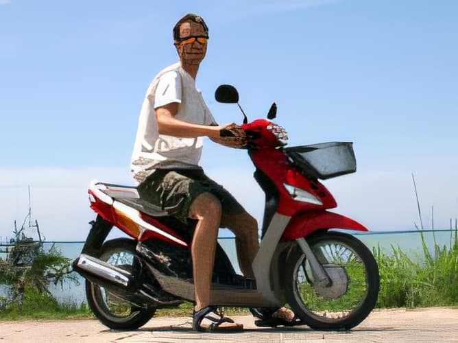Does the AM moped license lose its validity once we obtain the A1 class license?