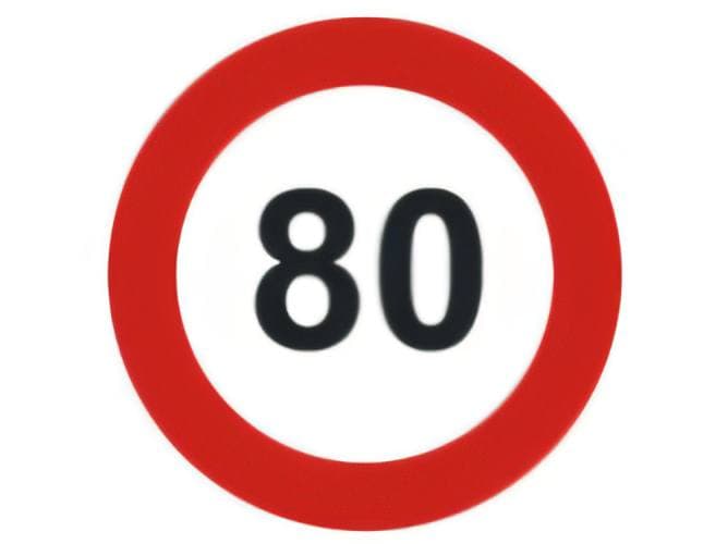Circulamos por una carretera convencional fuera de poblado, con dos carriles para cada sentido y con la velocidad limitada a 80 km/h. ¿Podemos adelantar a un turismo que circula a 80 km/h?