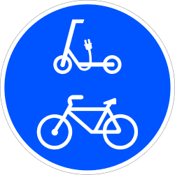 Track reserved and mandatory for cycles and personal mobility devices